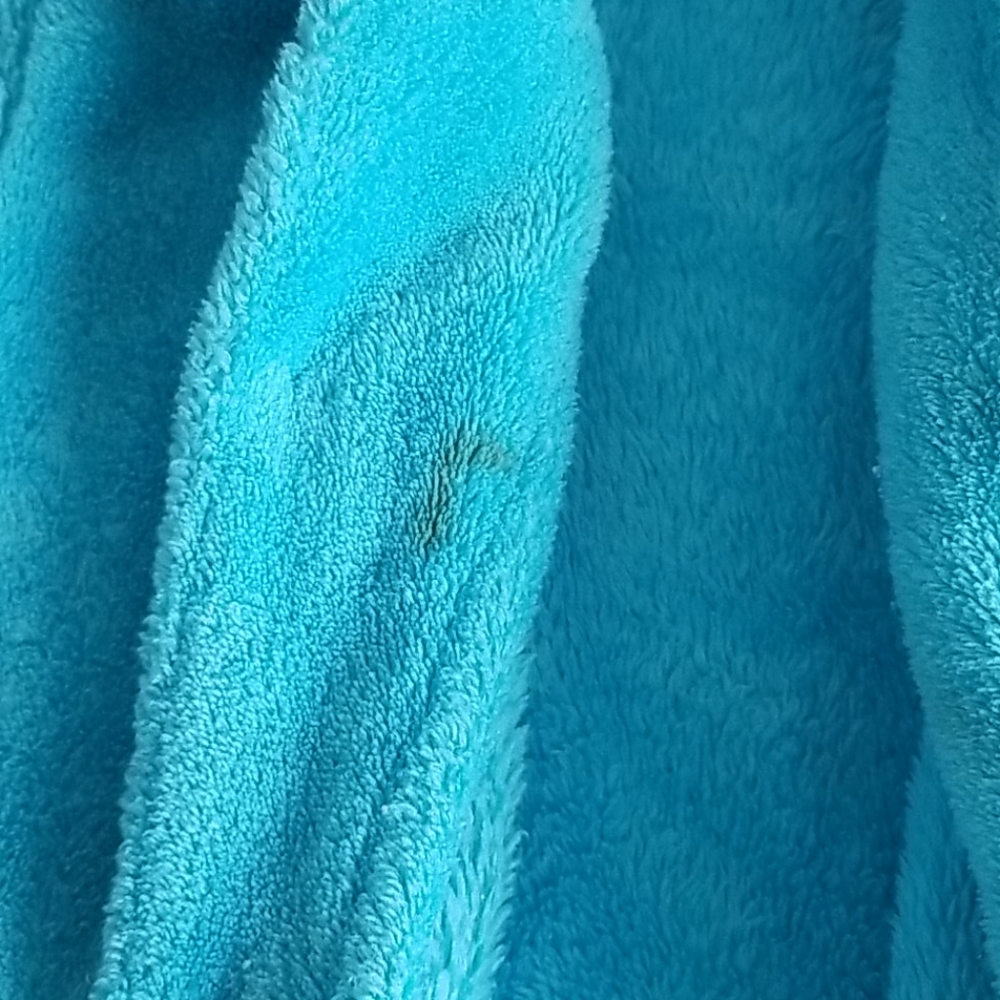 Hippo Plush Robe - Picture 6 of 6